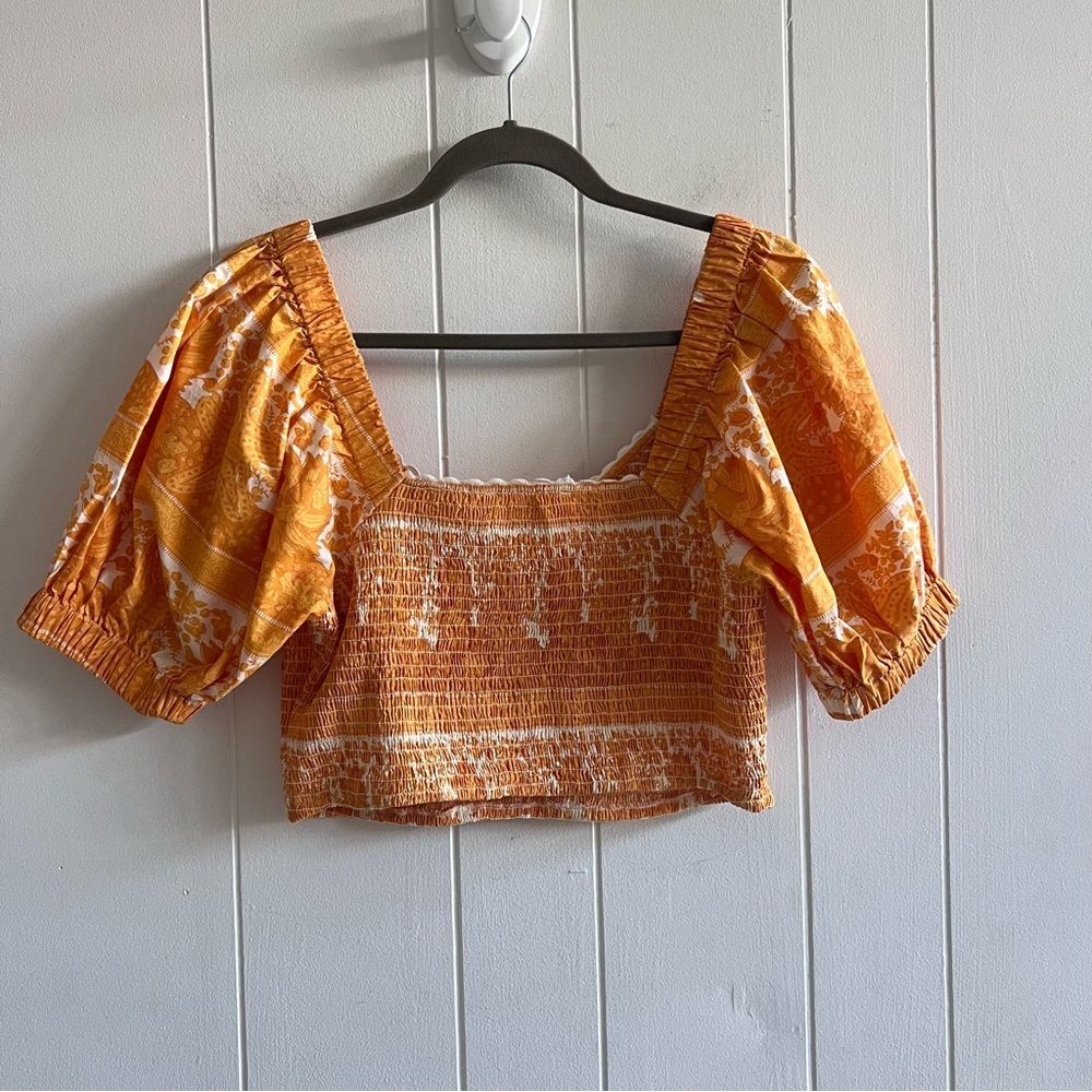 CLEOBELLA Everly Yellow Smocked Puff Sleeve Crop Top - Picture 8 of 11